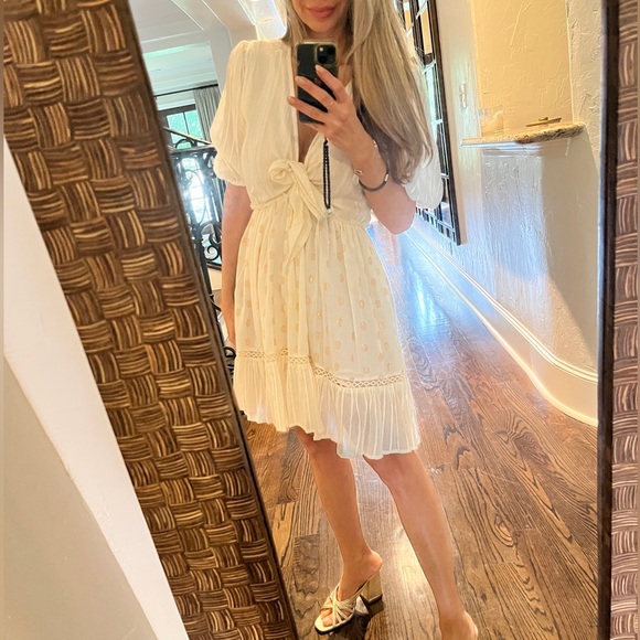 NEW WITHOUT TAGS Mini Farm Rio dress from Brazil. - Picture 5 of 6